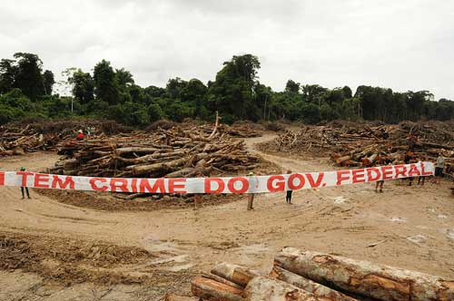 BeloMonte02 Belo Monte geht uns alle an: Aktivisten mit einem großen Banner