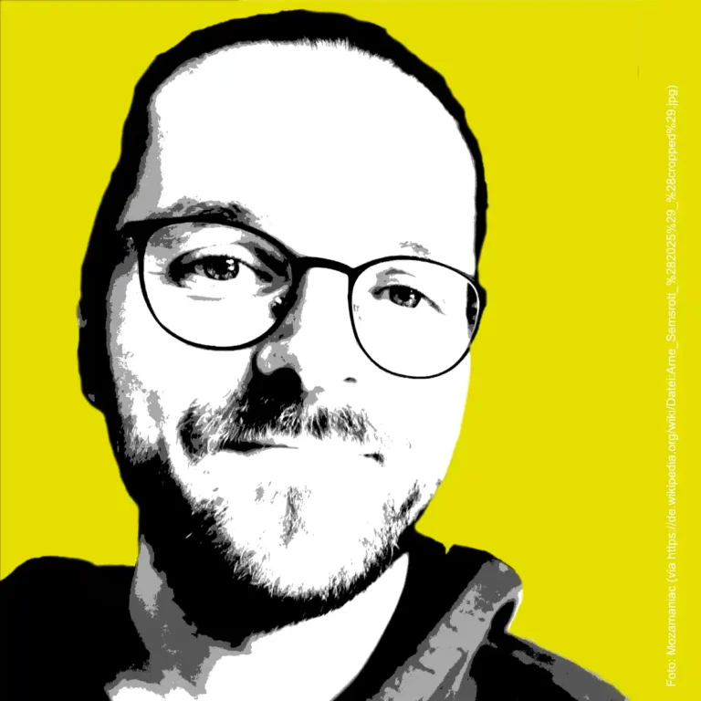 Arne Semsrott: Autor des Buches "Gegenmacht"